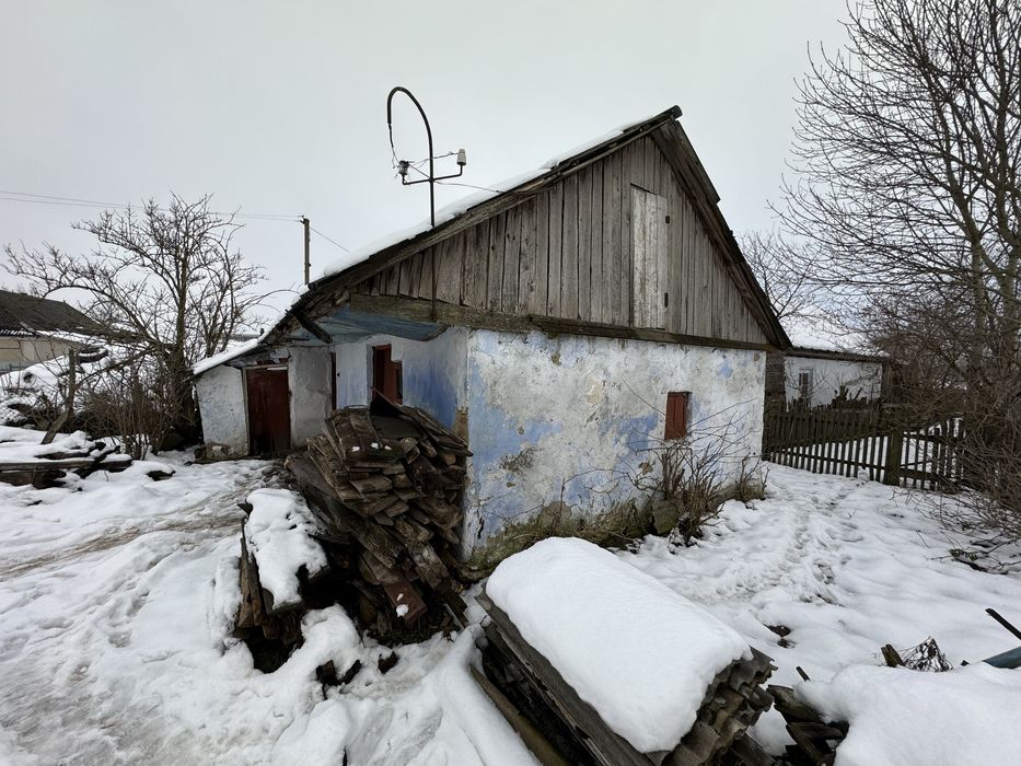 Житловий будинок із зем.діл 8 сот. + город 8 сот.
