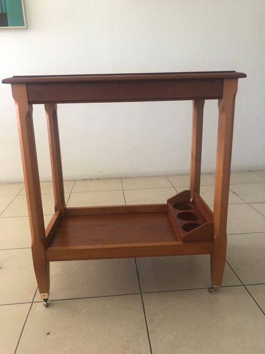 Movel bar, em cerejeira