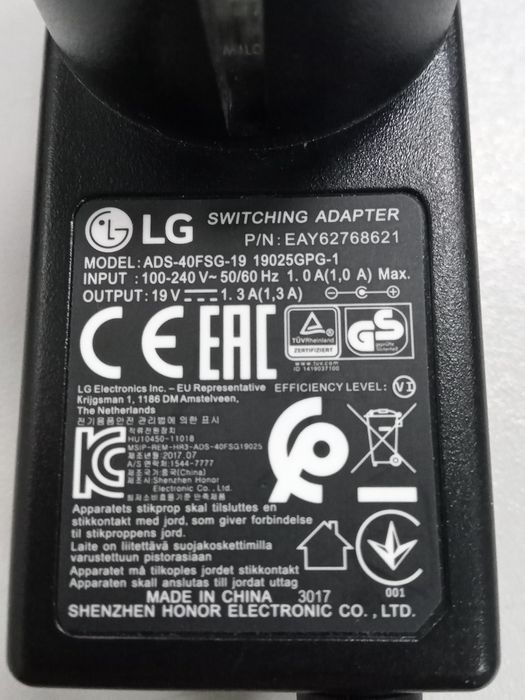 Блок живлення до монітора LG 19V1,3A