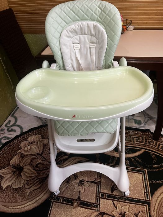 Стільчик для годування Carrello