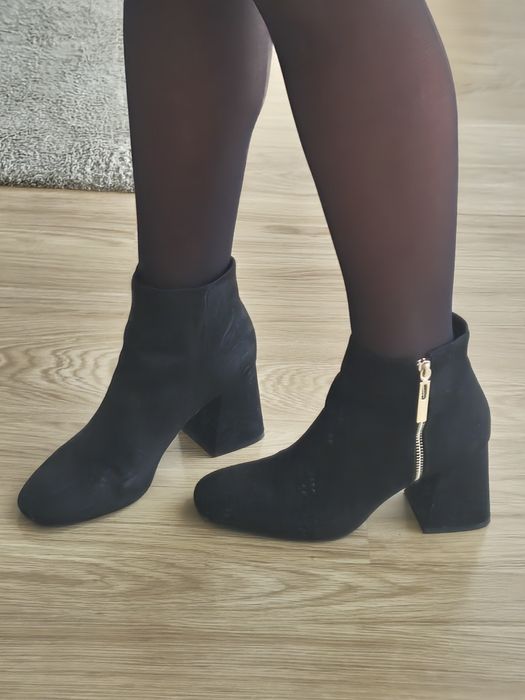 Botas Pretas salto alto Stradivarius