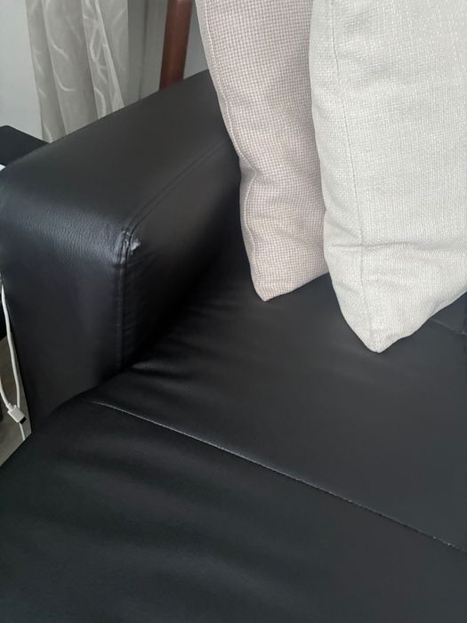 Sofá + Conjunto mesa com 4 cadeiras Ikea