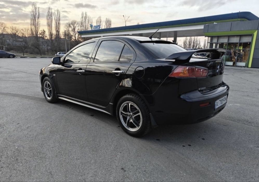 Mitsubishi Lancer 10