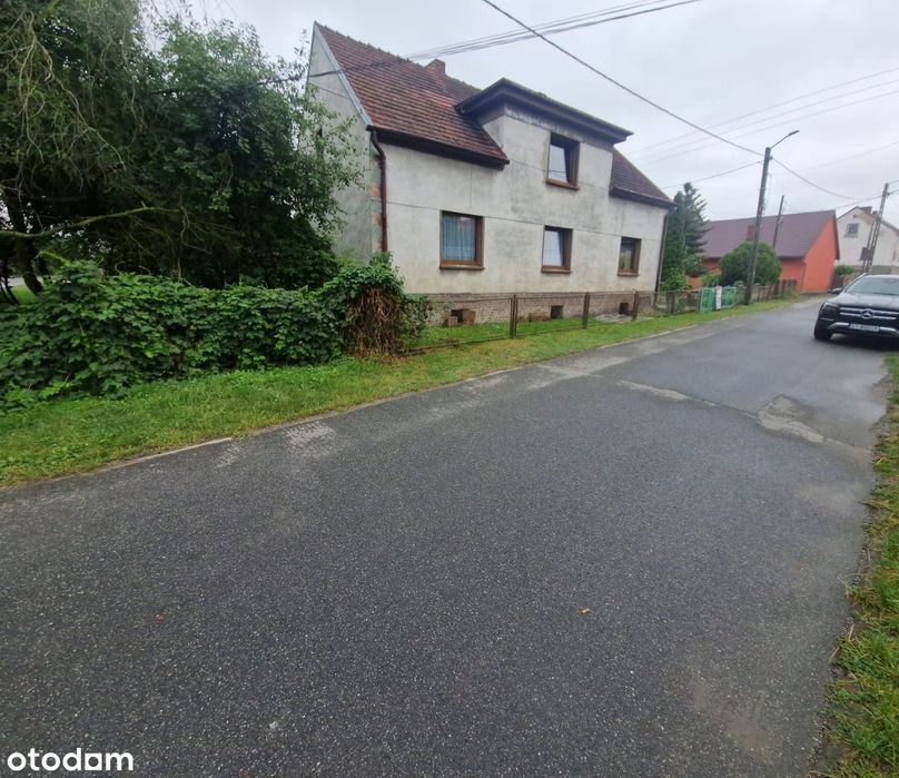 Dom wolnostojący z dużą działką 5300 m² w Racławicach Sl. 375 000 zł