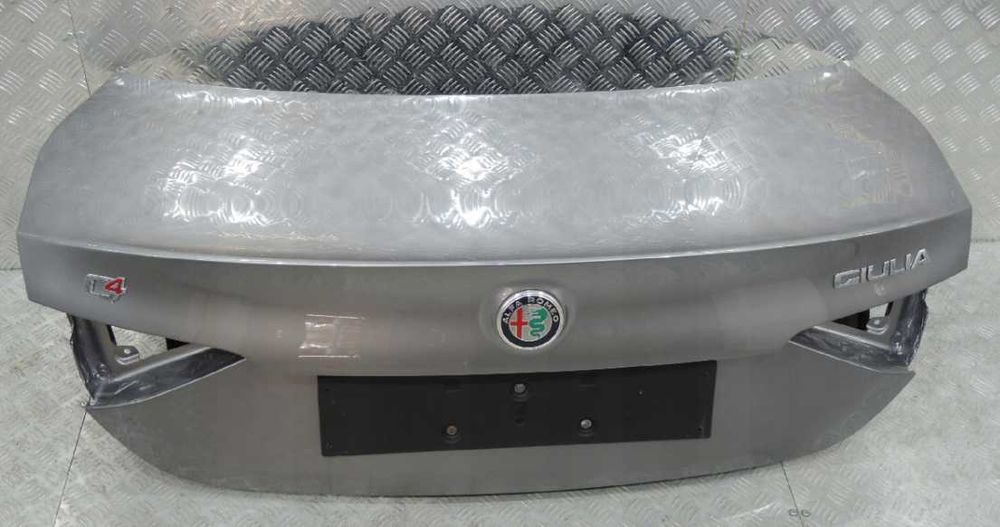Alfa Romeo Giulia альфа ромео джулия Крышка багажника в цвет разборка