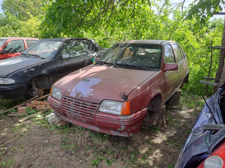 Шрот/ опель кадетт