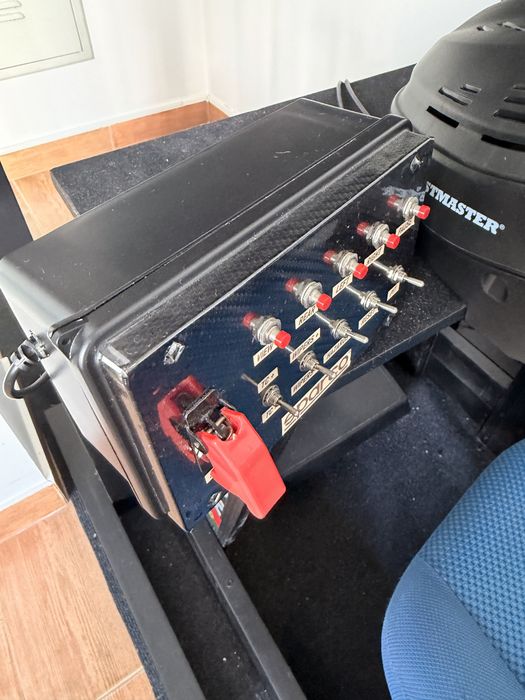Simulador Thrustmaster T300 RS