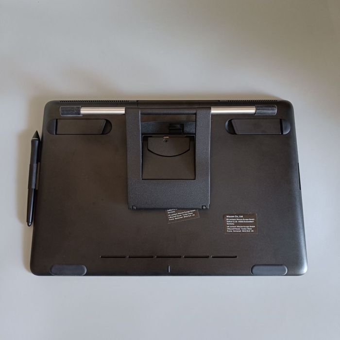 Wacom cintiq 16 графічний планшет монітор та підставка для планшета