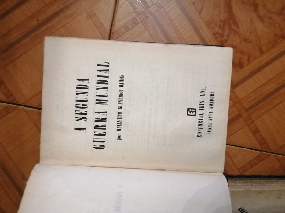 Livros de colecção artigos muito antigos