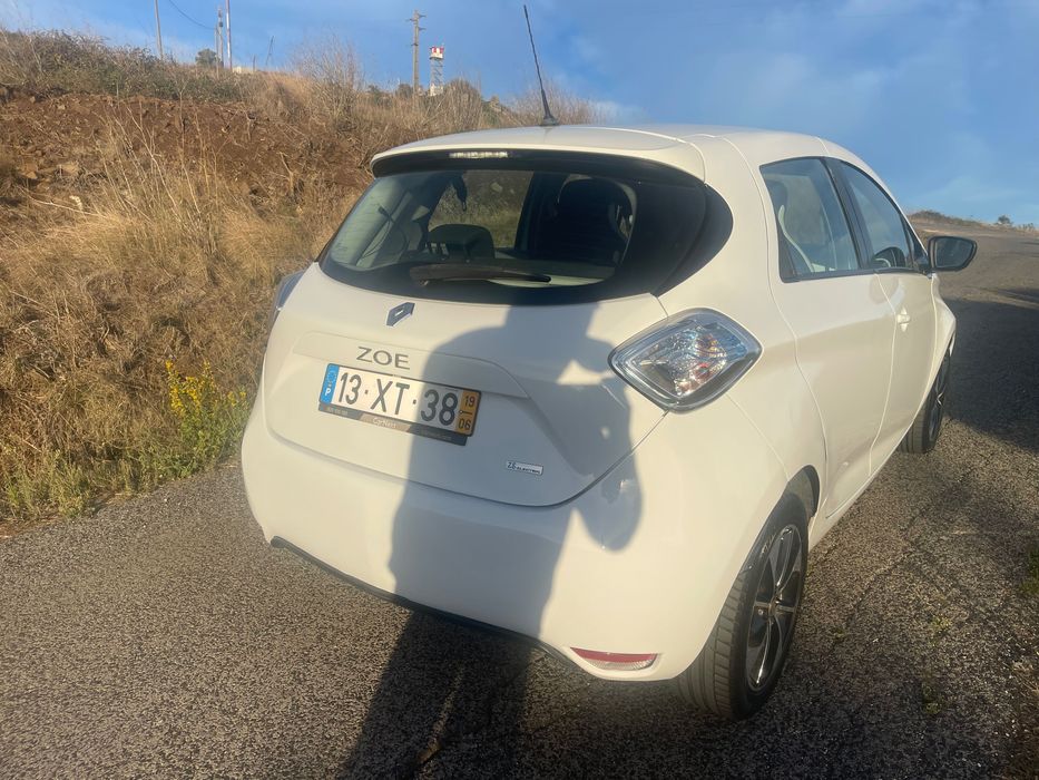 Renault Zoe 2019 Nacional com bateria própria, IVA dedutível foto 4