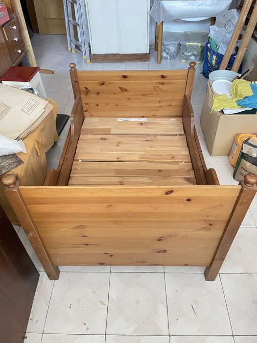 Cama extensível Ikea c/ colchão