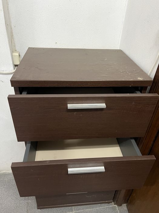 Mesinha de cabeceira