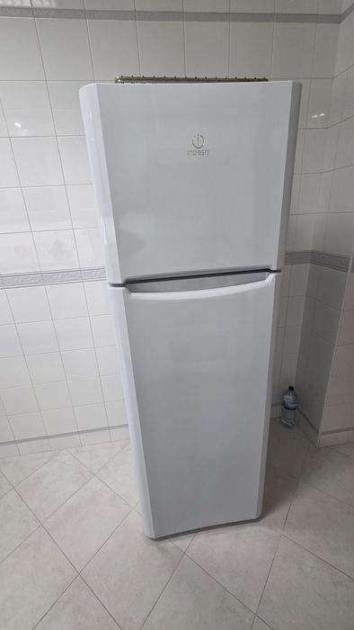 Frigorífico Indesit - FAÇO ENTREGA