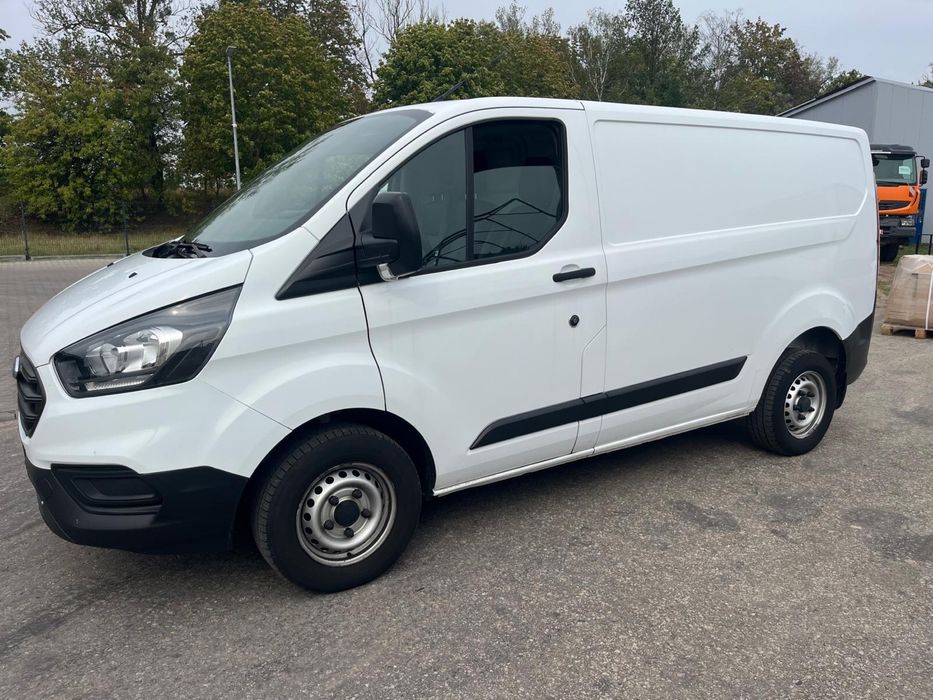 Wypożyczalnia wynajem busów, aut dostawczych i osobowych