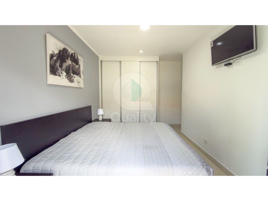Apartamento T3 convertido em T2 na Verderena