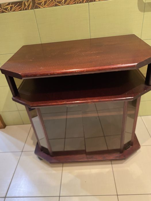 Szafka pod telewozor