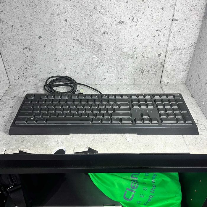 Klawiatura Gamingowa | Razer Ornata V2 | Hybrydowa Membranowo-Mechaniczna | Podświetlenie RGB Chroma