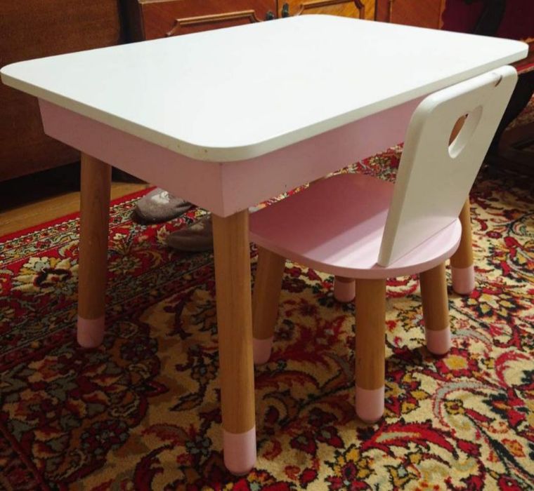Детский столик и стульчик. Стол, стул