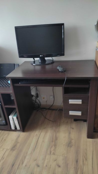 Biurko w kolorze wenge