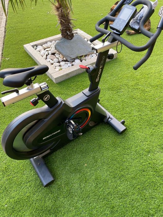 Bicicleta indoor Bodytone SMB1 v3 Smart Bike