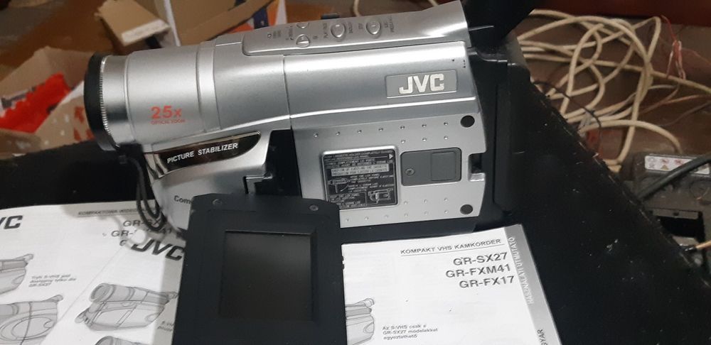 Буфер, усилок спрашивайте в лс все раскажу