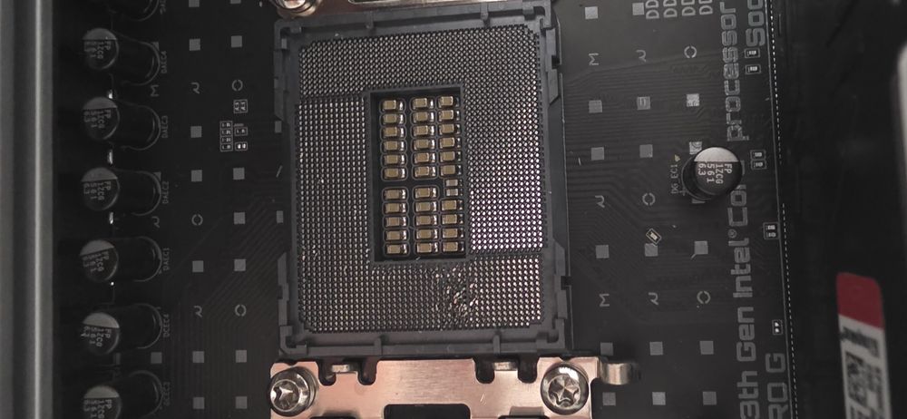 Motherboard Z790 Aero G + Water Cooler