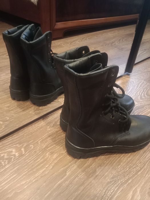 Бебці шкіряні легкі демесезонні.