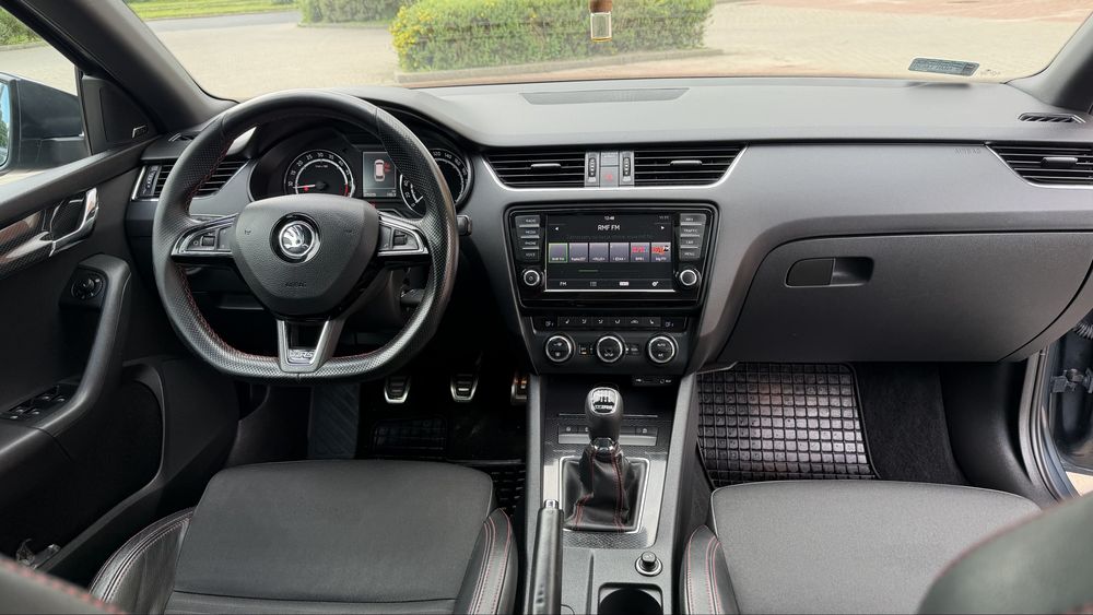 Skoda octavia vrs rok 2015 silnik 2.0 diesel manual ladna zamiana