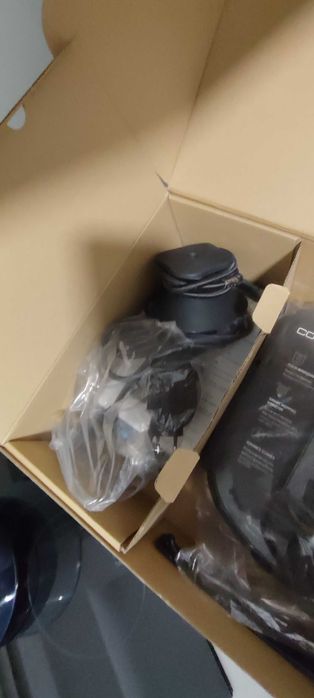 Glass-Cleaning Robot64585170647810121