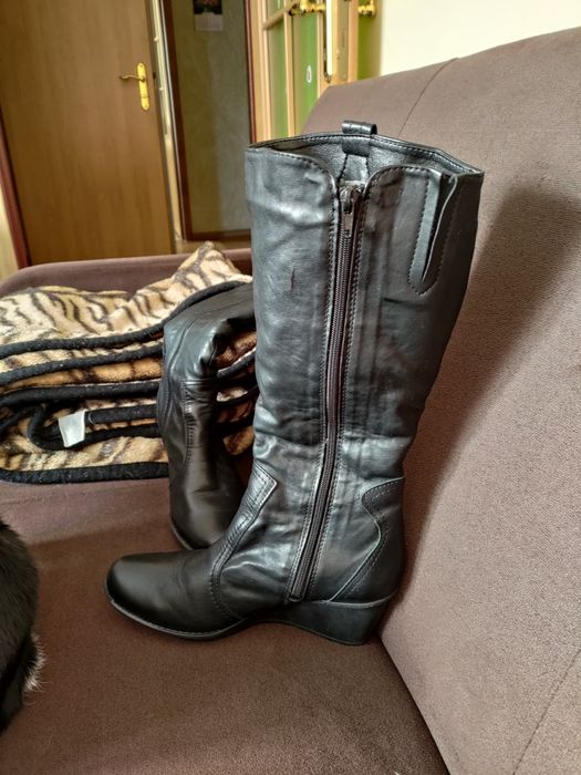 Sprzedam kozaki damskie.