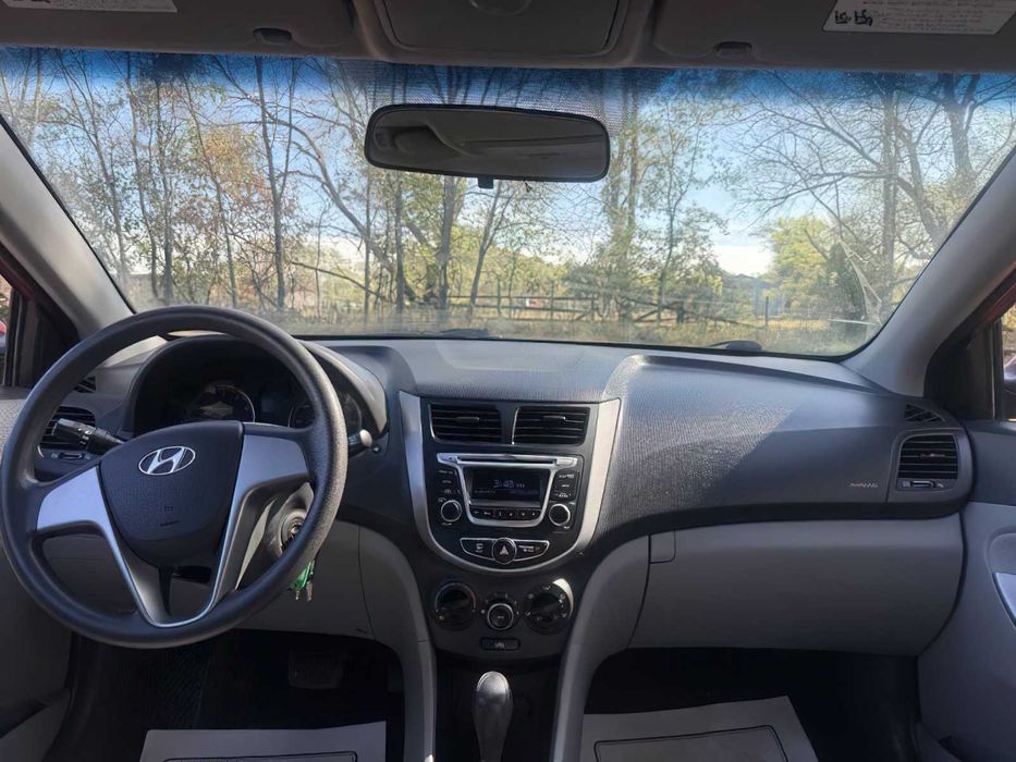 Hyundai Accent      2015