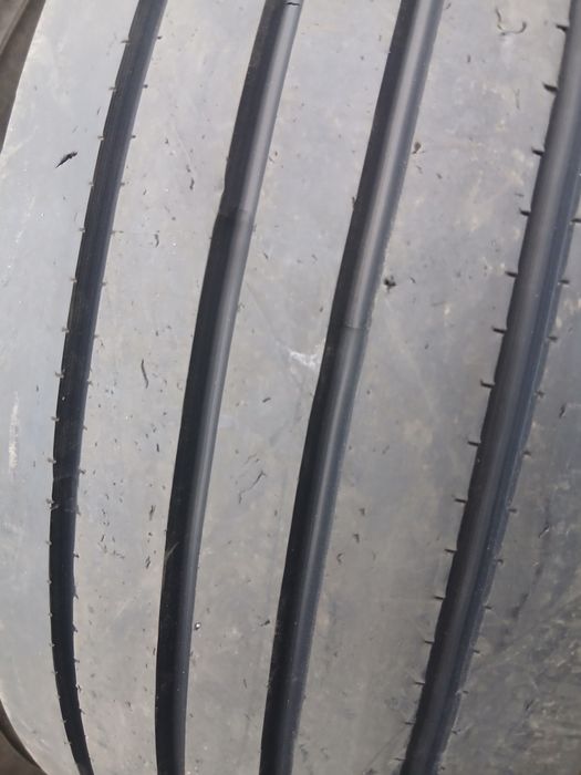 Грузові шини бу 245/70/17.5