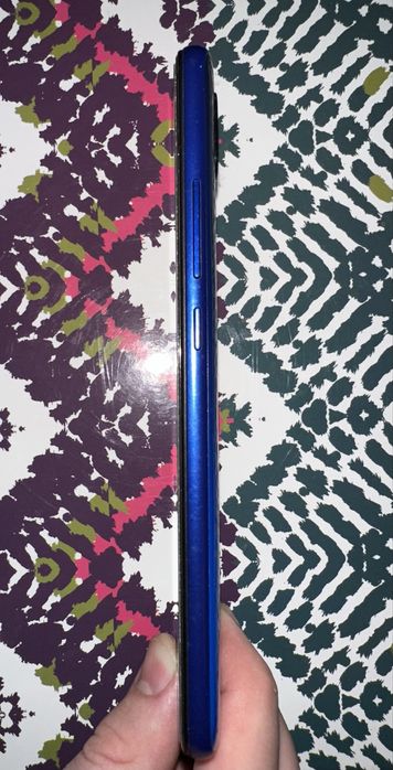 Xiaomi Redmi 7 — повністю робочий, в хорошому стані.