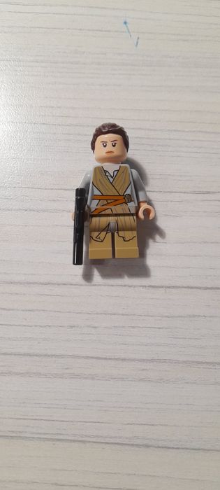 Figurka Rey Lego Star Wars