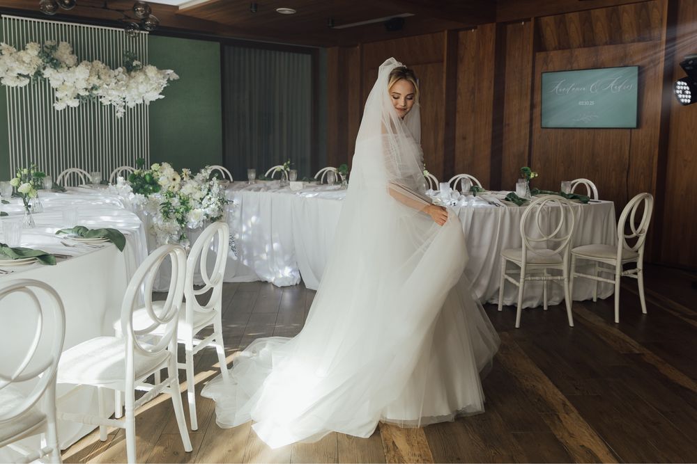 Весільна сукня б/у одягнула 1 раз