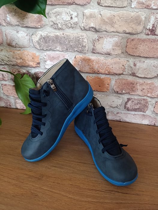 Nowe jesienne botki na płaskiej podeszwie niebieskie jeans roz 36