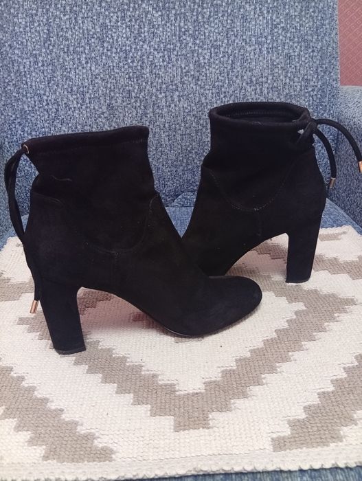 Чоботи на підборах 39,5р