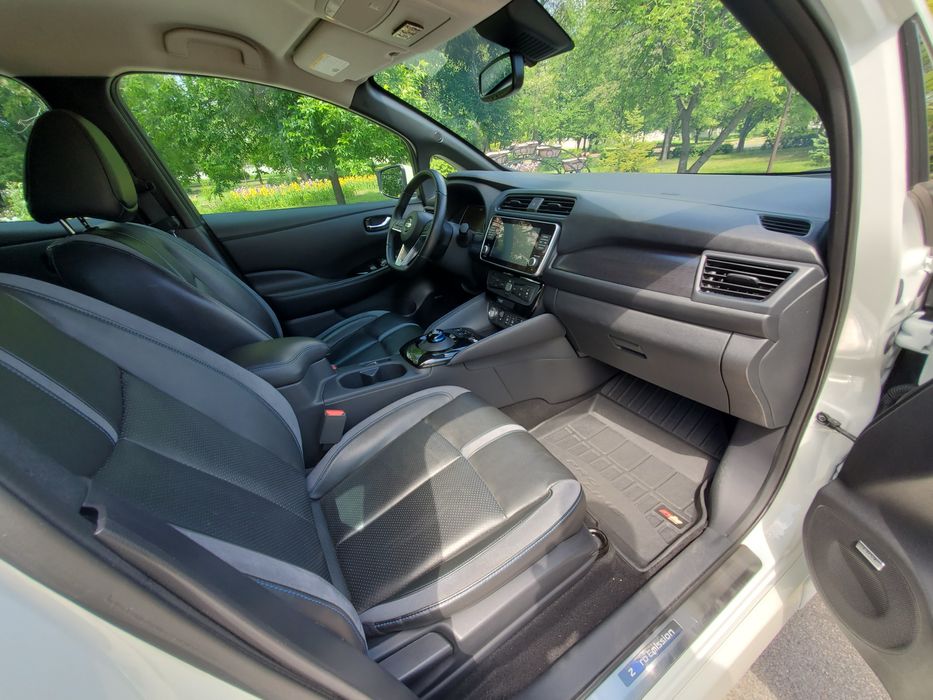 Nissan Leaf SL 62kwh