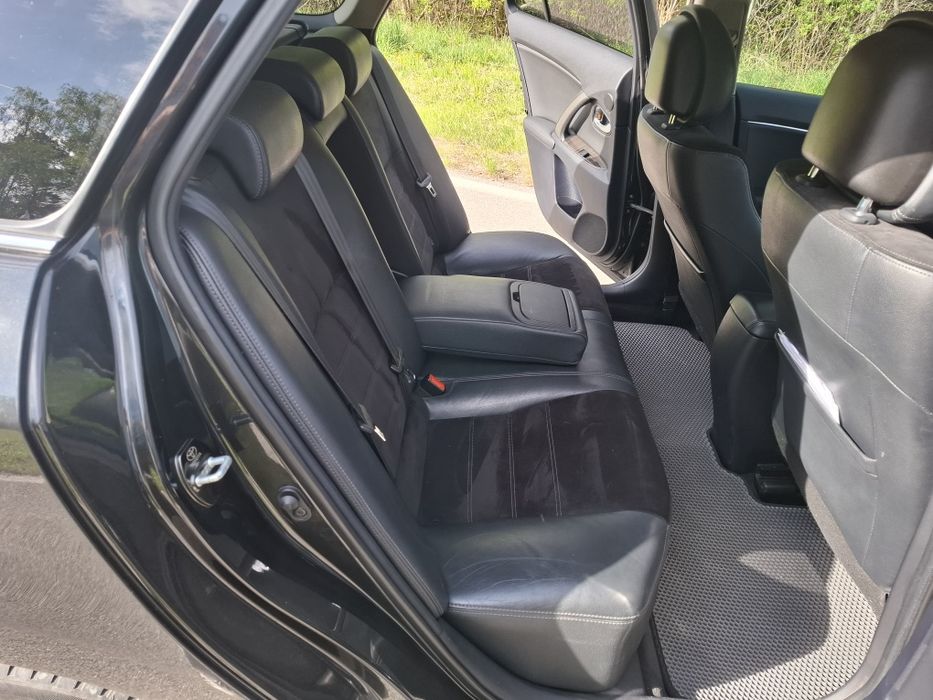 Toyota Avensis 2012r 1.8 z lpg