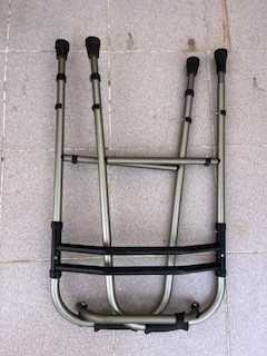 Andarilho para pessoas com mobilidade reduzida em Muito Bom Estado