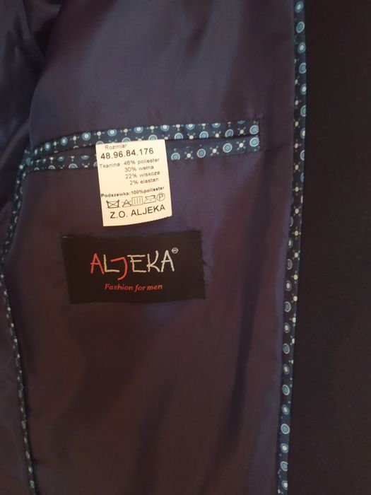 Garnitur granatowy typu Slim 176 na szczupłego