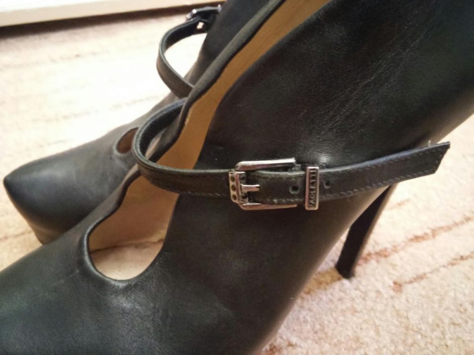 Туфли ботильоны лабутены