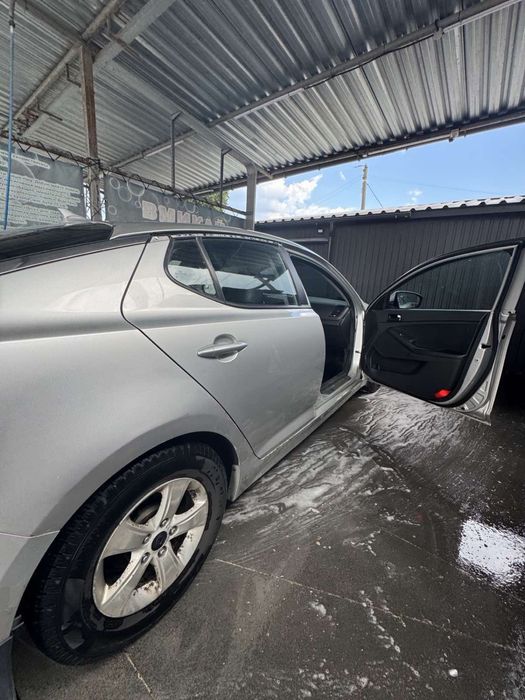 KIA K5 2014 року