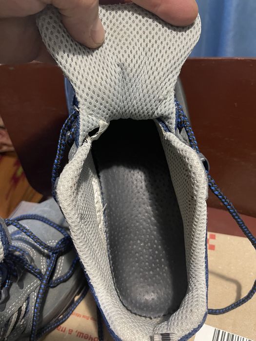 Взуття шкіряне кросівки міцні