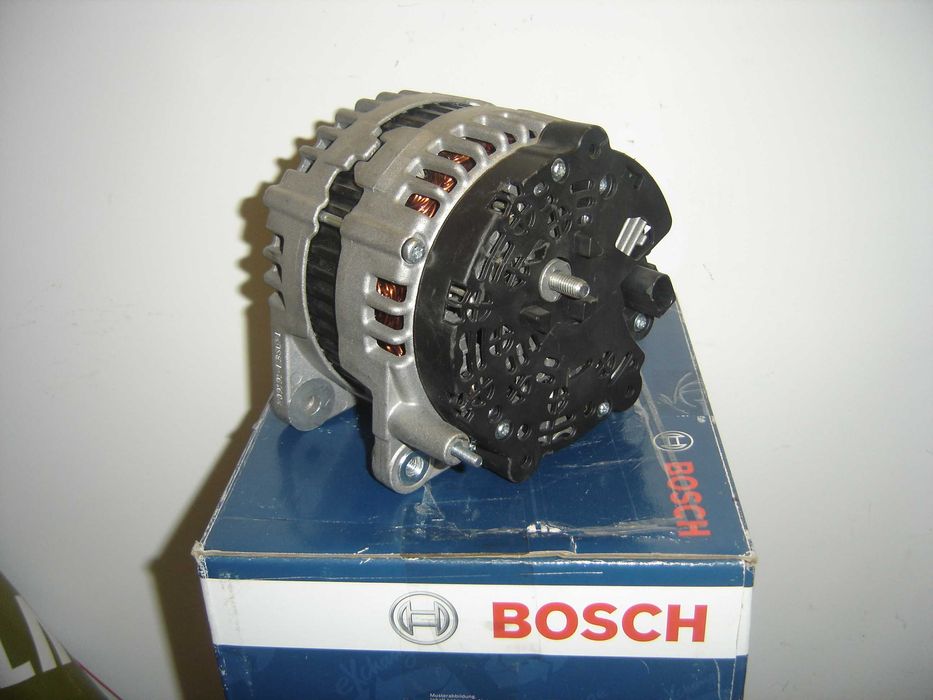 Alternator Vw Passat B7 CC Golf 6 Skoda Superb 2 Seat Alhambra 2.0 TDi