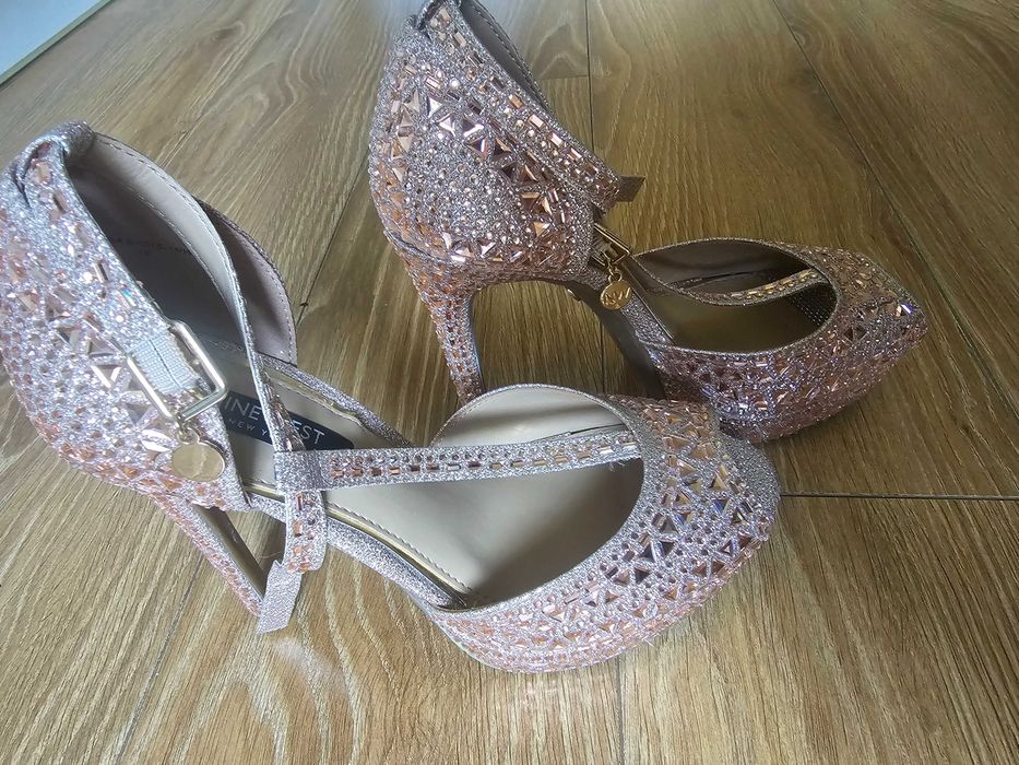 Ekskluzywne buty Nine West 36