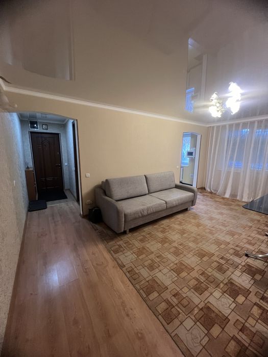 Центр міста. Двух кімнатна. Від власника.