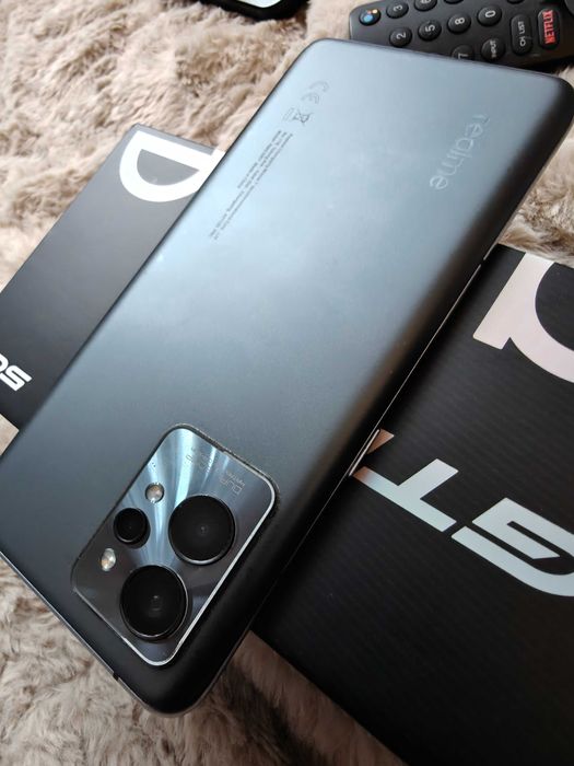 realme GT2 Pro 12/256 GB