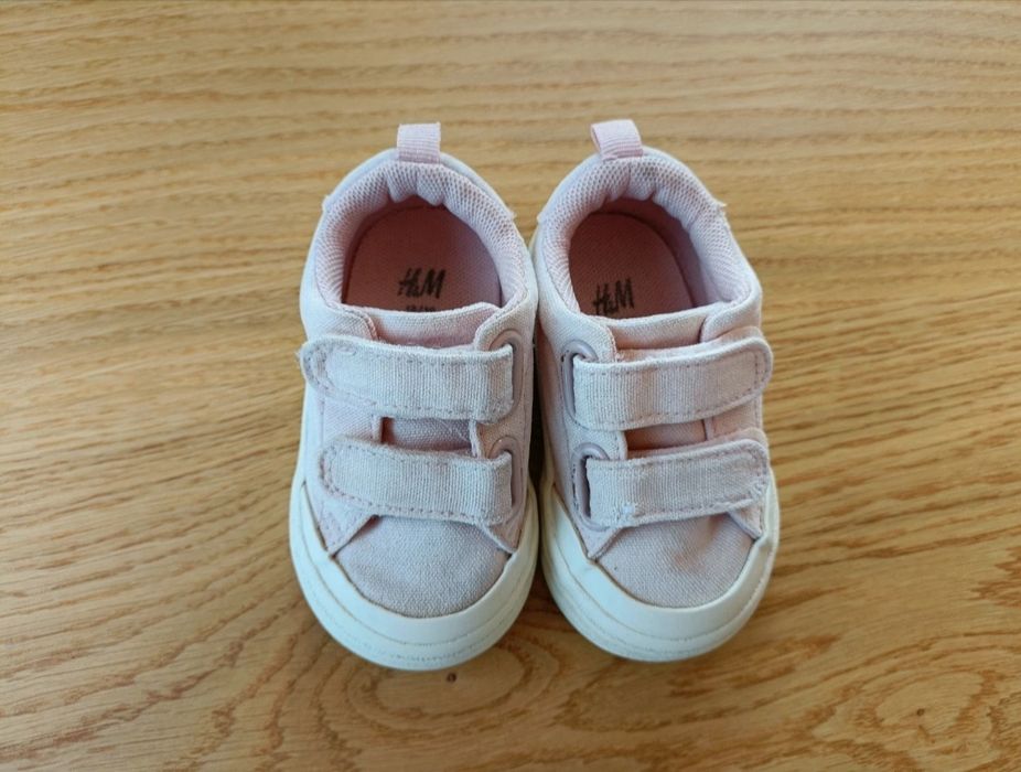 Buty dla dziewczynki hm
