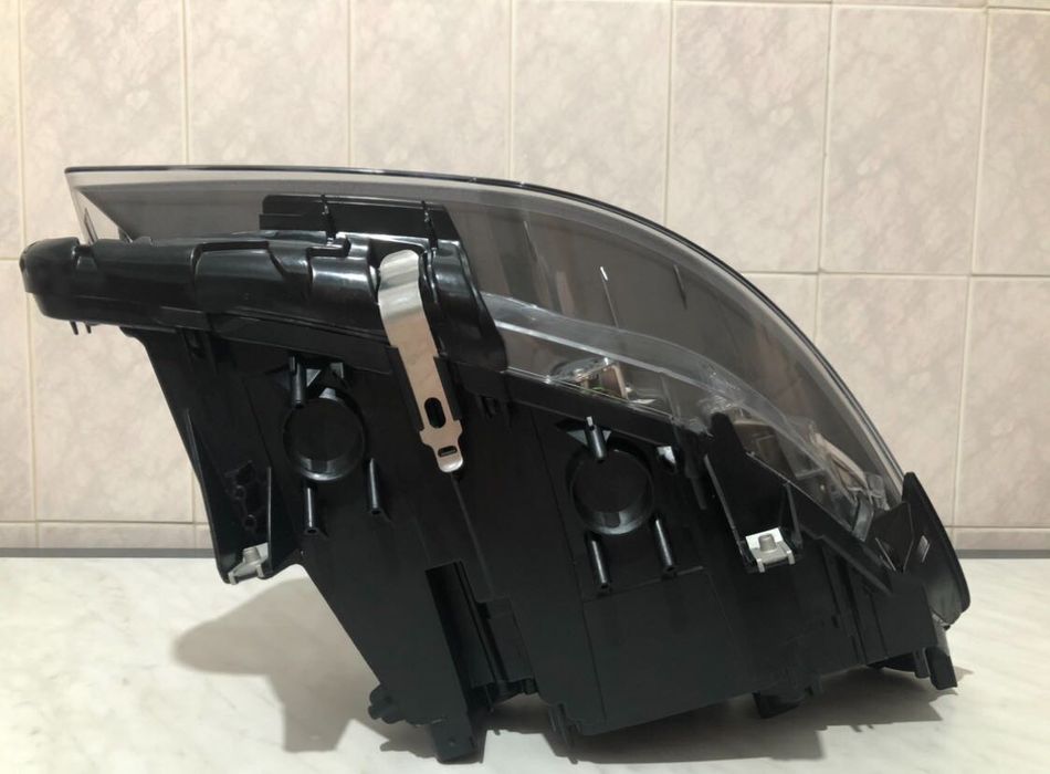 Ótica BMW Nova Lado Esquerdo